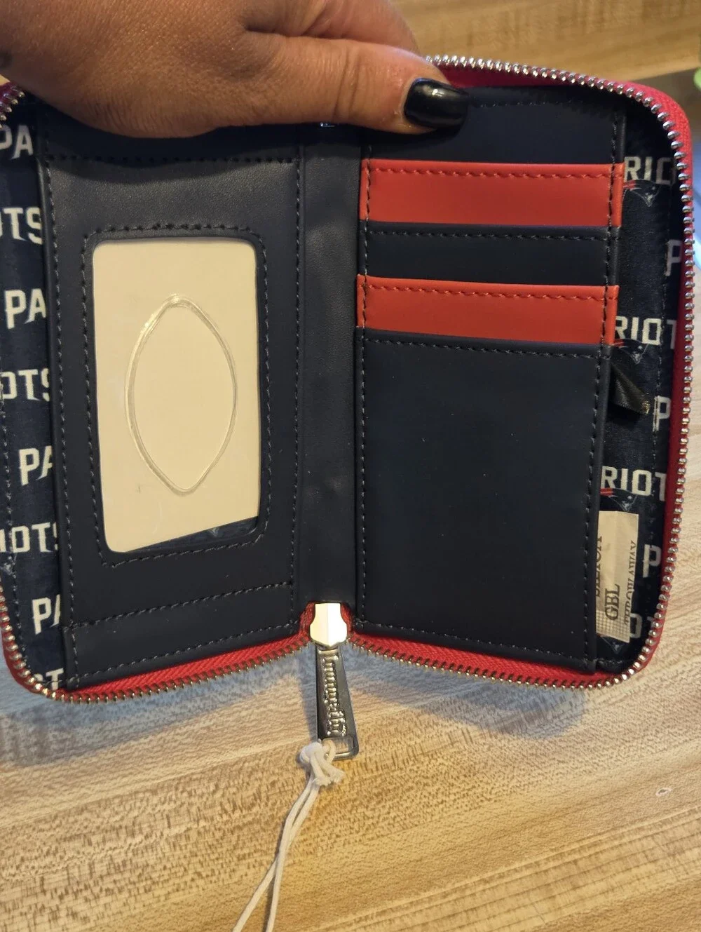 Loungefly NWT New England Patriots Zip Around Compact Wallet